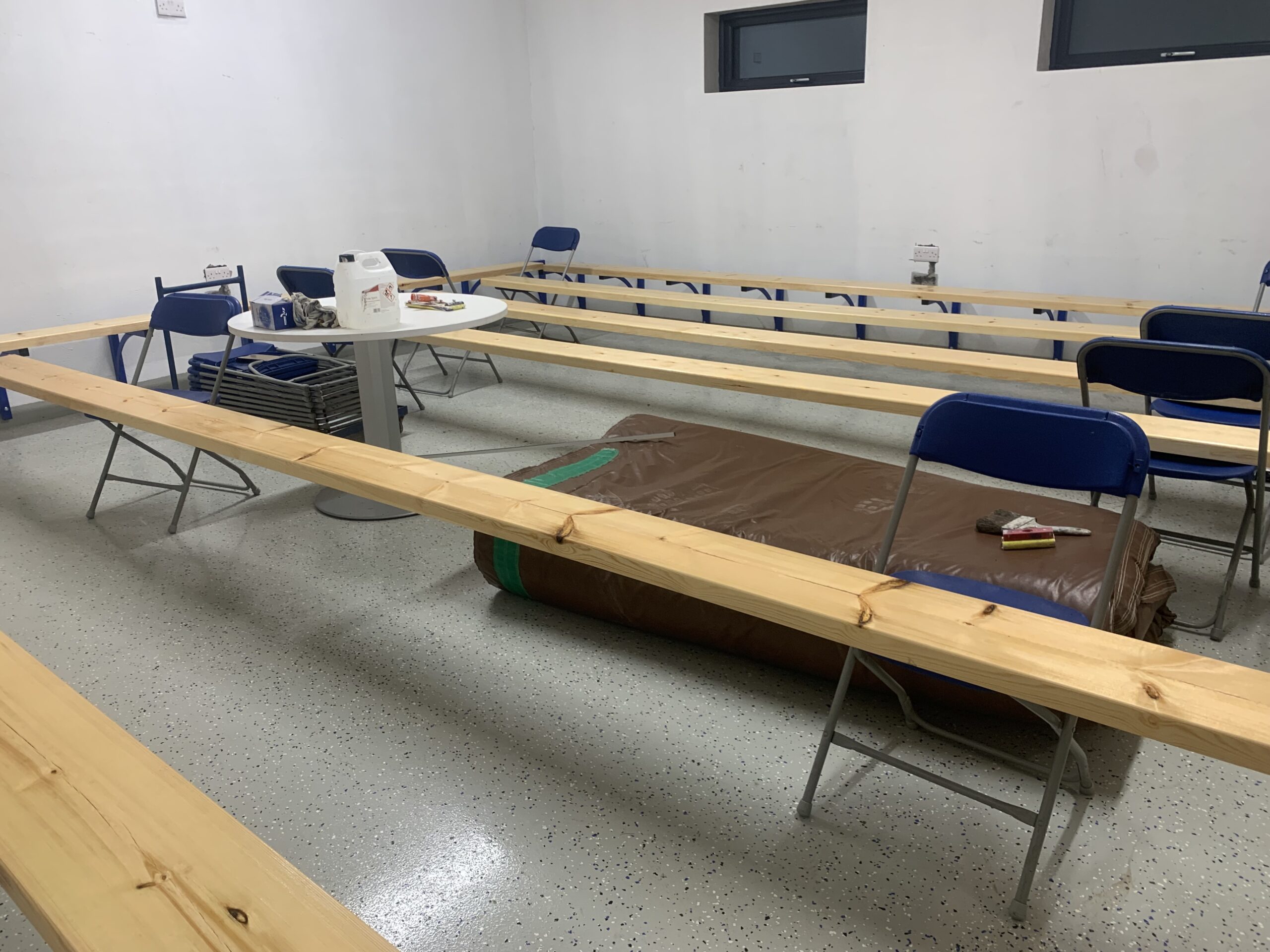 Dressing Room Benches - from start to finish - project in photos and videos